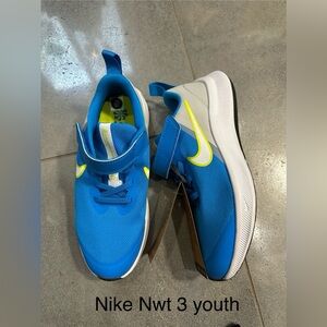 New Nike Star Runner 3 Youth , Blue White No Tie Velcro Easy On & Off